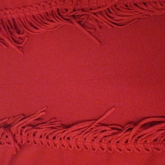 Coldwater Creek 100% Acrylic Red Shawl With Fringe - Picture 7 of 11
